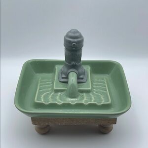 Vintage Layne Water‎ Well Pump Green Ceramic Advertisement Ashtray